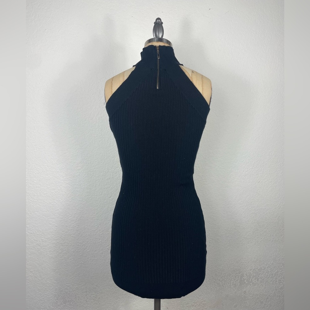 Black Sleeveless Dress
